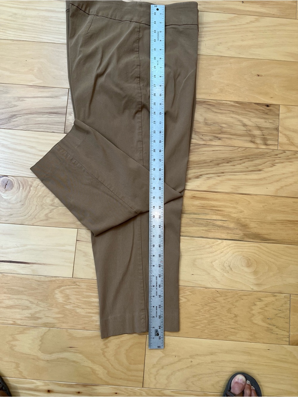 Attyre Women's Ankle-Length Cropped Dress Pants in Taupe - Picture 2 of 6
